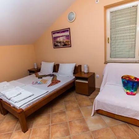 Adzic Apartamento *